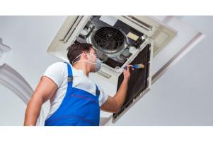 8 lưu ý khi vệ sinh máy lạnh âm trần hiệu quả